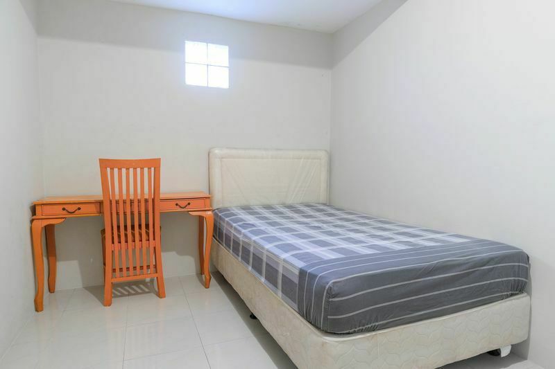 comfort_double_bed_tebet_putri_sawo_empat_main-1624604120